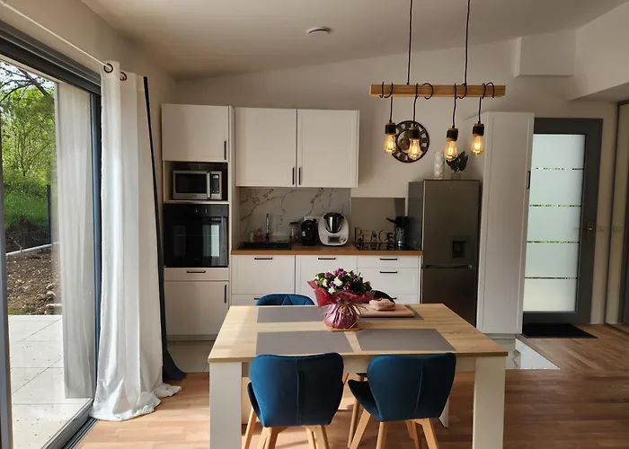 La Petite Maison D'adele Hargeville-sur-Chee